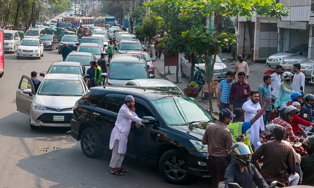 BPC caps fuel supply per vehicle amid panic buying fears