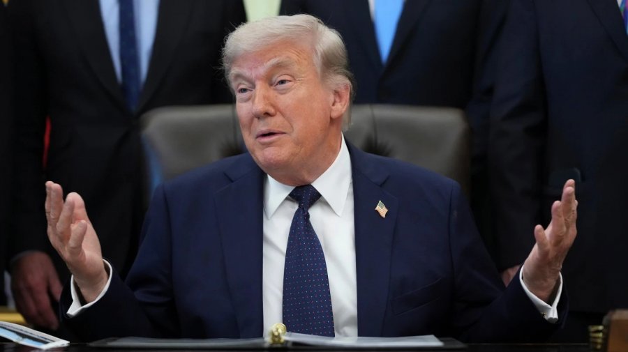 Trump Suspends ‘Project Freedom’ in Strait of Hormuz Amid Progress in Iran Peace Talks