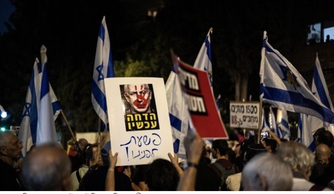 Tens of Thousands Protest in Tel Aviv Demanding Netanyahu’s Resignation and End to Lebanon Conflict