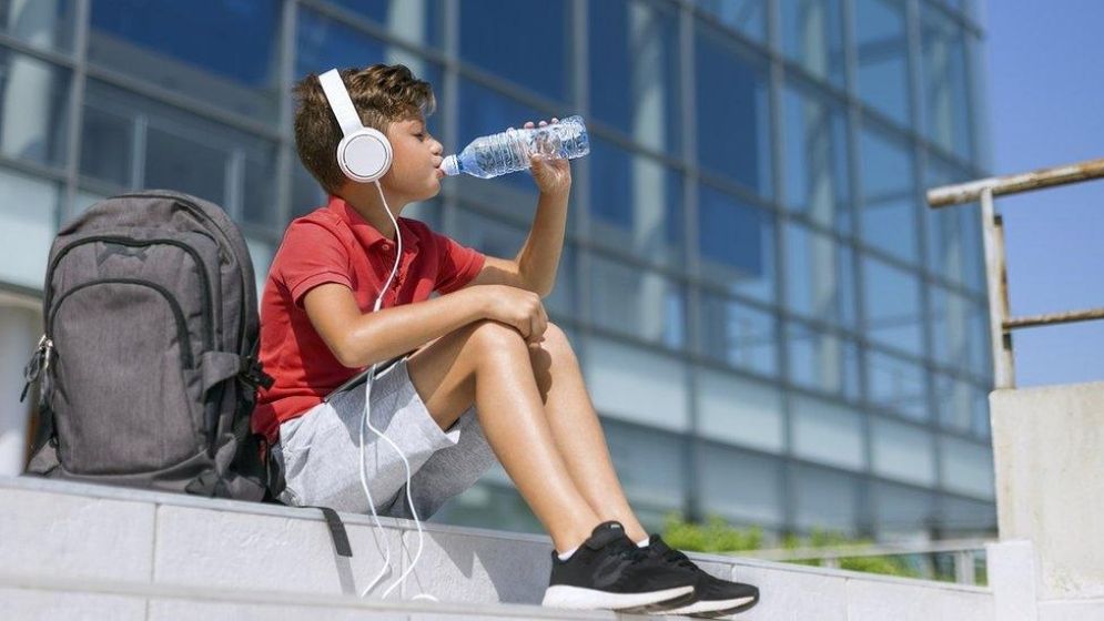 Over 1,000 Schools Shutdown in the UK Due to Extreme Heatwave
