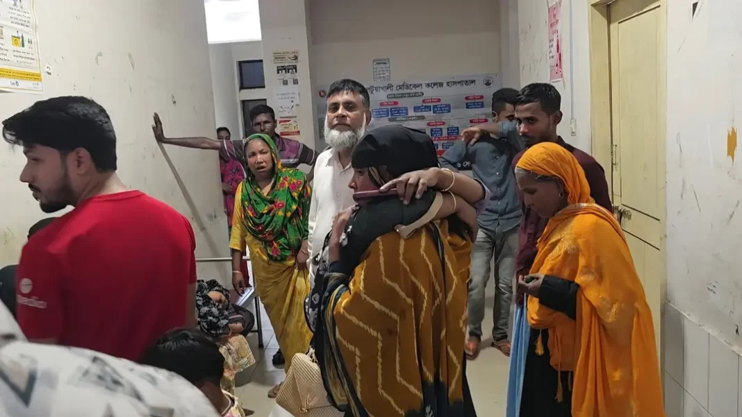 Mother Killed by Cement-Laden Three-Wheeler in Front of Daughter in Bangladesh