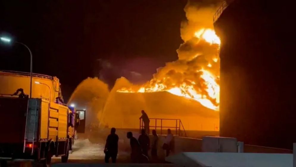 Drone Strike Sparks Major Fire at Oil Refinery in Libya