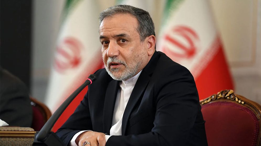 Iran, Oman Close to Deal on Strait of Hormuz, Says Araghchi