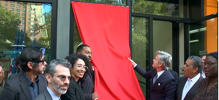 New Immigrant Welcome Center Opens in Manhattan