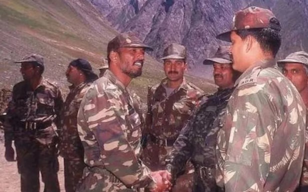 Nana Patekar’s 60-Day Experience With Indian Troops During the Kargil War