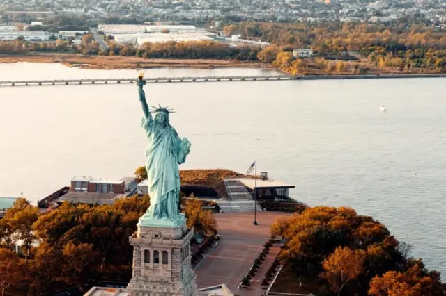 US Immigrants Must Report Address Changes to USCIS Within 10 Days