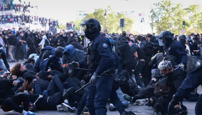 French Students Plan Further Protests as United Nations Expresses Concern